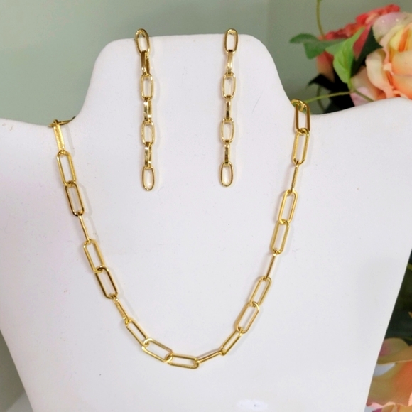 Jewelry - 18KGP STAINLESS STEEL PAPERCLIP SET -NECKLACE & LONG EARRINGS. NWT